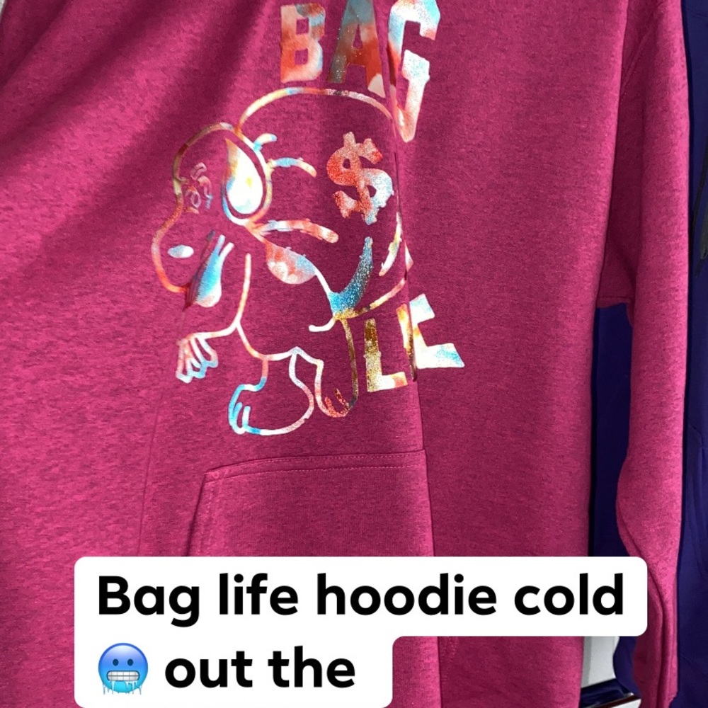 Clothes - Picture 10 of 16